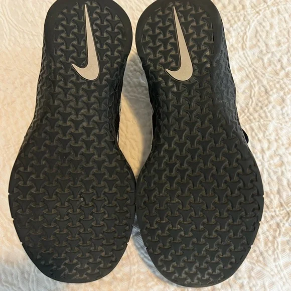 Nike Trainers - Picture 3 of 5